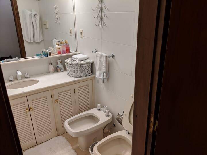bathroom (photo 2)