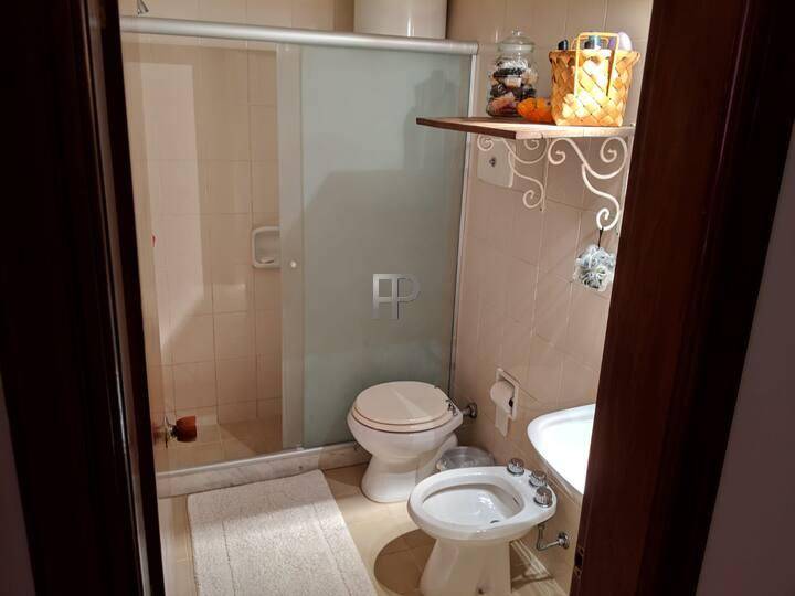 bathroom (photo 5)