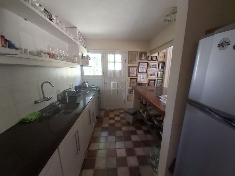 kitchen (photo 2)